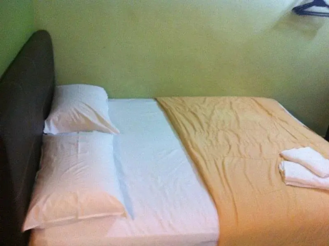 Fully House Hotel