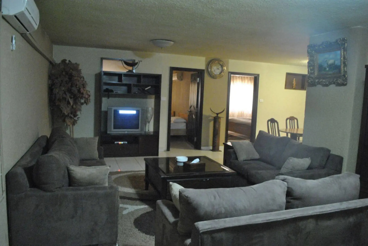 Al-Ballouti Hotel Suites