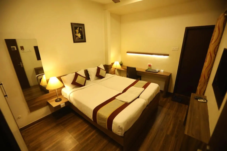 Nestlay Rooms - Ambattur
