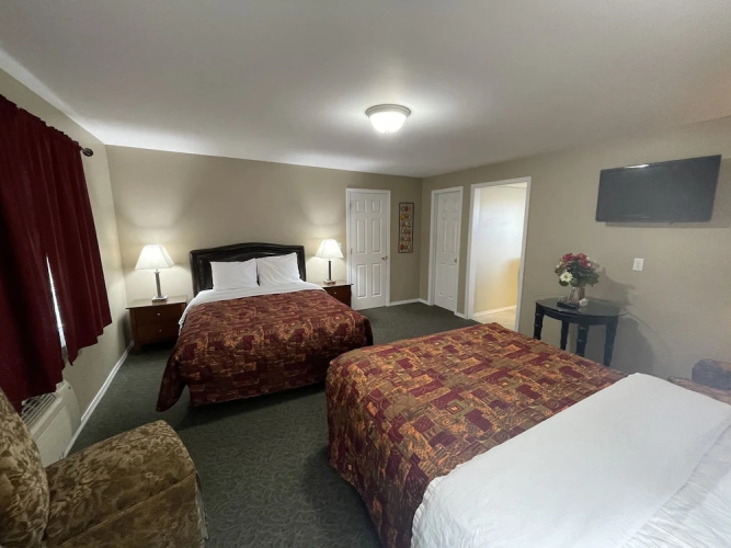 Sage N Sand Motel