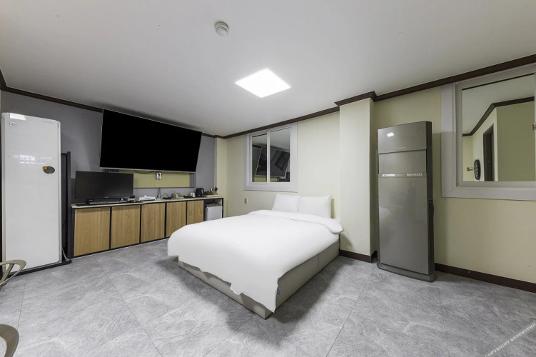 Cheongju Central (Central Hotel)