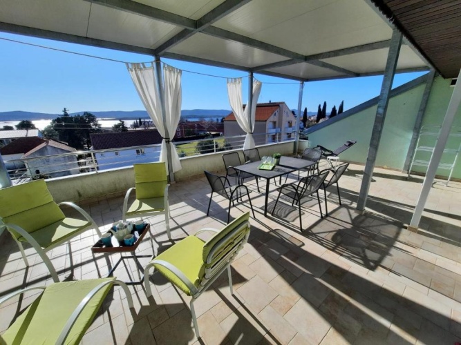 2 Bedrooms Apartment with balcony and with sea view