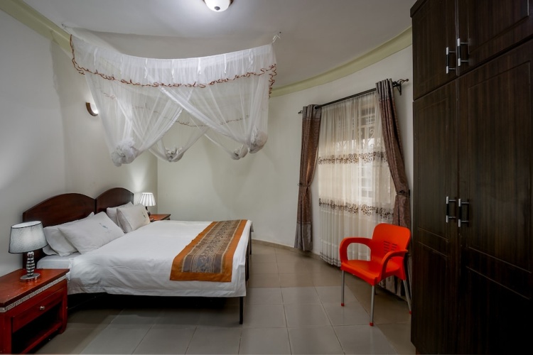 Executive Cottage