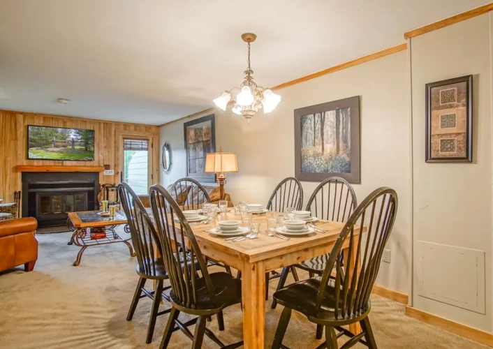 2 Bedrooms Standard room with mountain view