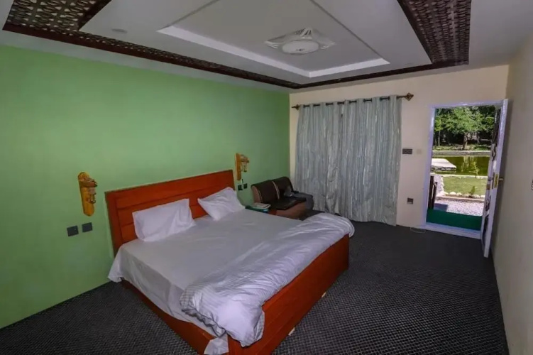 Apricot Spring Resort