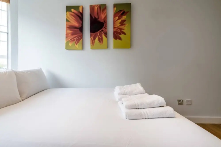 Serviced Chelsea Flat