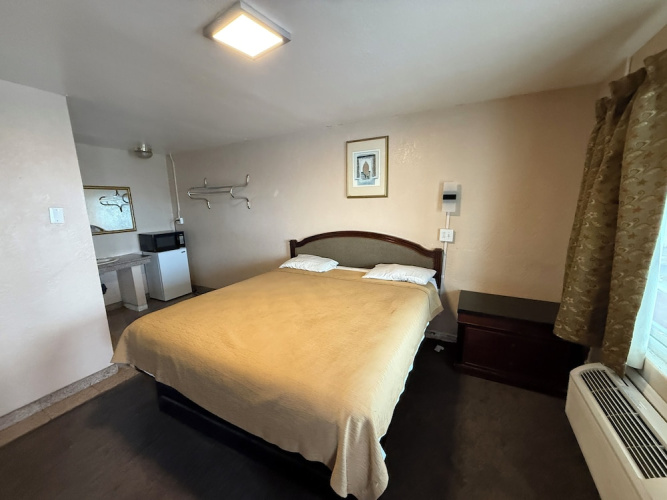 Gables Motel