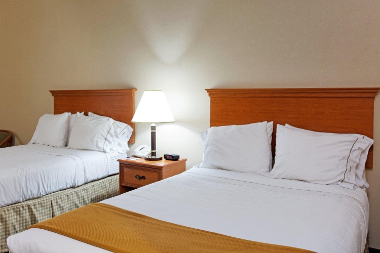 Quadruple Suite
