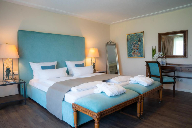 Marina Hotel