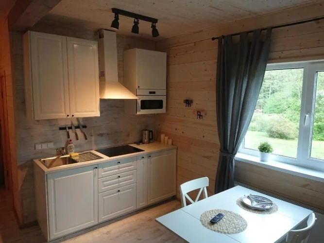 2 Bedrooms Cottage