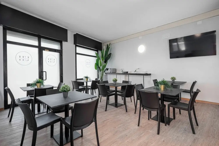 Urban Hotel