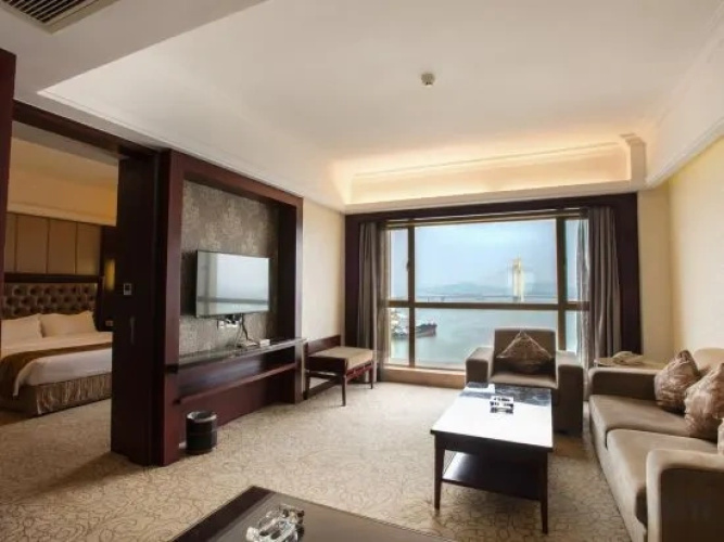 Sanbu Holiday Hotel