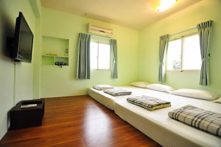 Mengqi Hostel