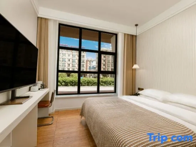 Standard Double room with view