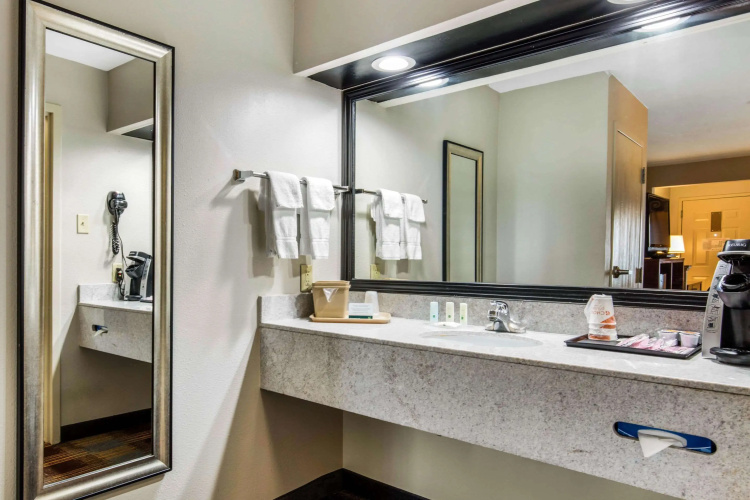 Quality Inn Memphis Airport