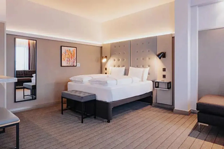 Premier Inn Koeln City Mediapark
