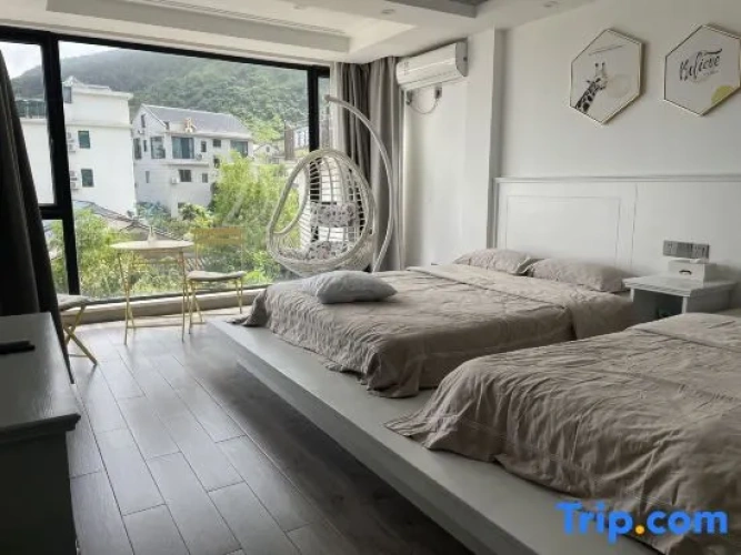 Standard Quadruple room with sea view