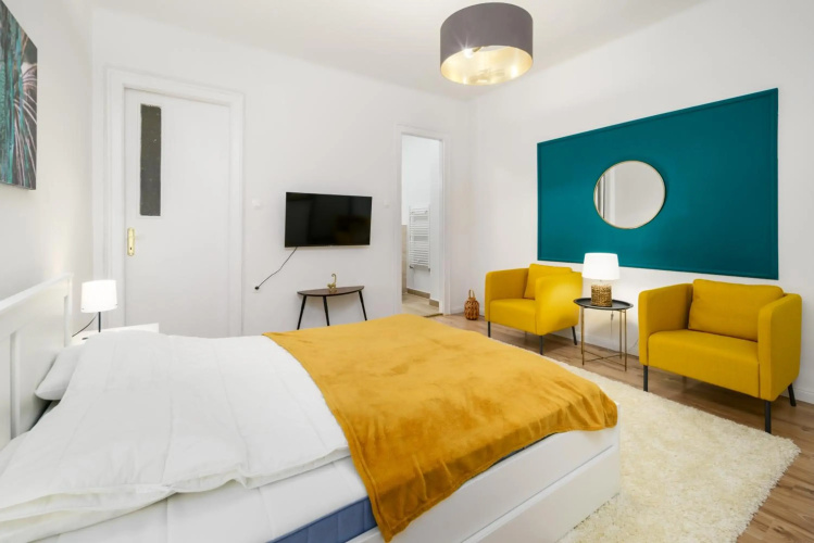 Stylish spot by the River Danube