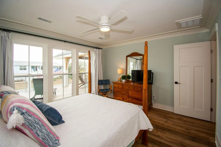 810 Marlin Dr