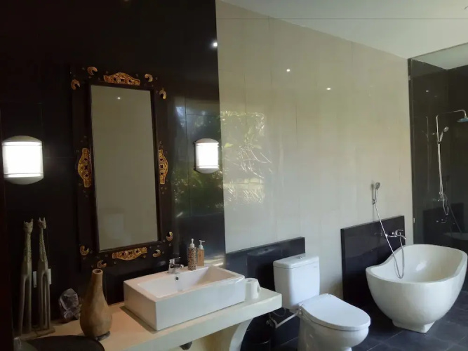 Aron Guest House
