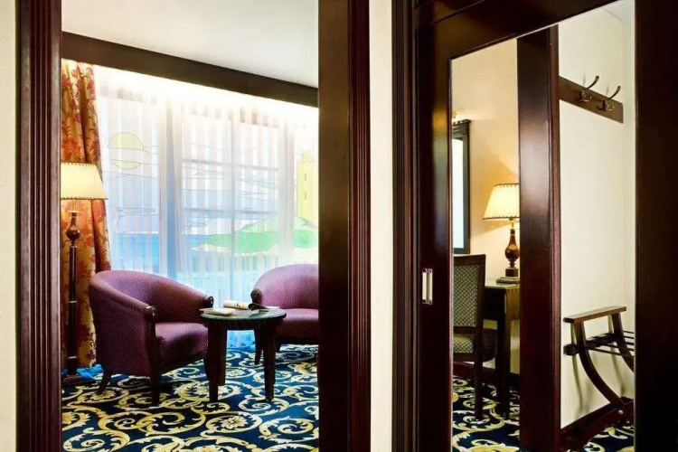 London Hotel