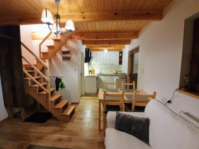 2 Bedrooms Cottage