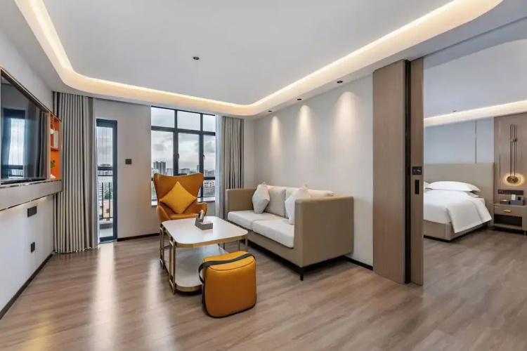 Poltton International Apartment Gaoming