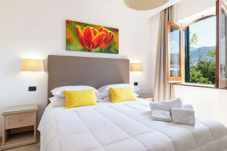 Classic Quadruple room with balcony and with view
