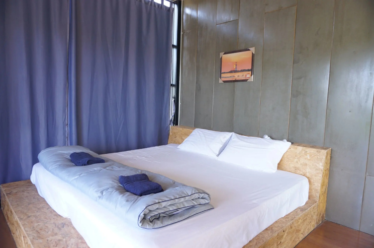 Near Beach Hostel - Adults Only