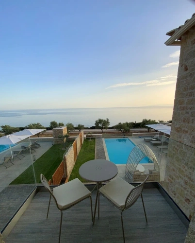 2 Bedrooms Executive Villa with balcony and with view