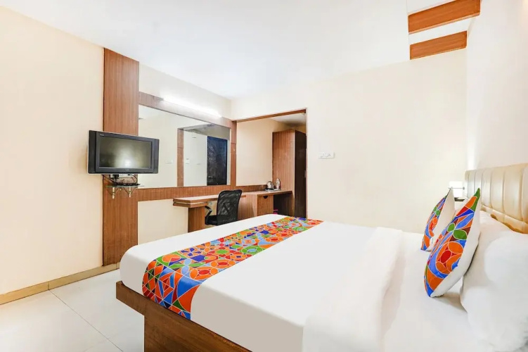 FabHotel Shreyas Shack