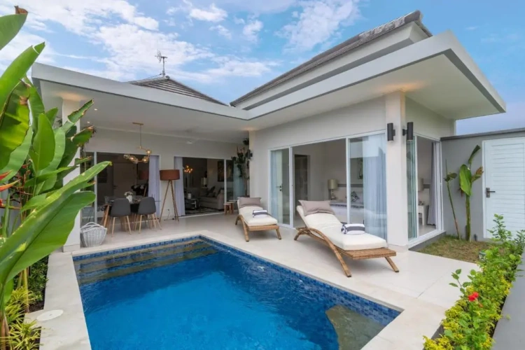 2 Bedrooms Villa