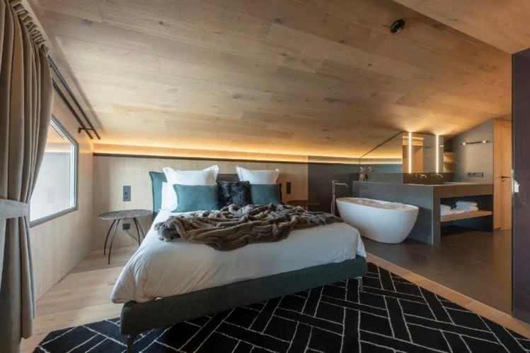 1 Bedroom Double Suite