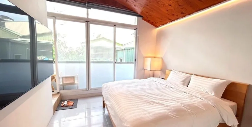 1 Bedroom Deluxe Double room