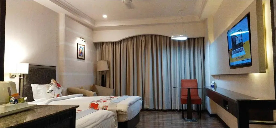 Fortune Inn Riviera Hotel
