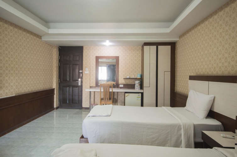 Economy Twin room