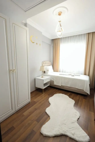 2 Bedrooms Luxury Apartment with city view