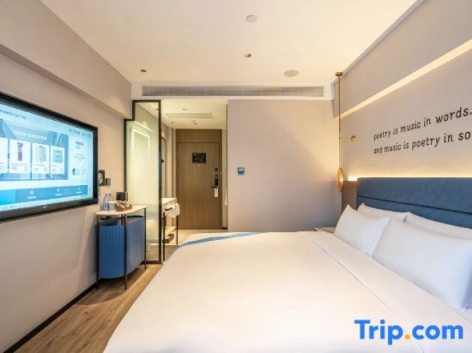 Deluxe Double Attic room