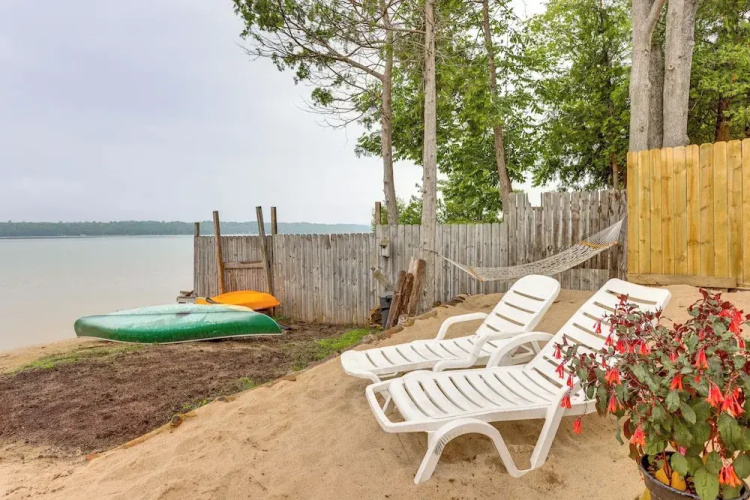 Beach Access & Dock: Little Traverse Lake Cottage!