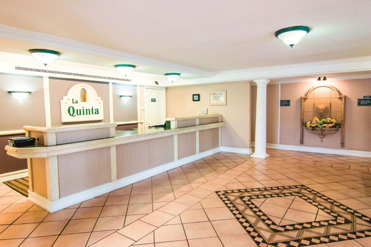 1 Bedroom Single Suite