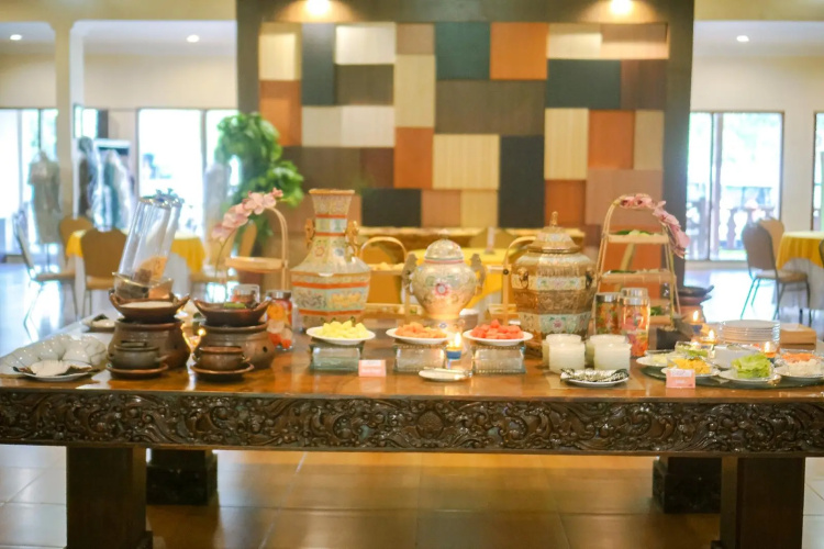 Manyar Garden Hotel