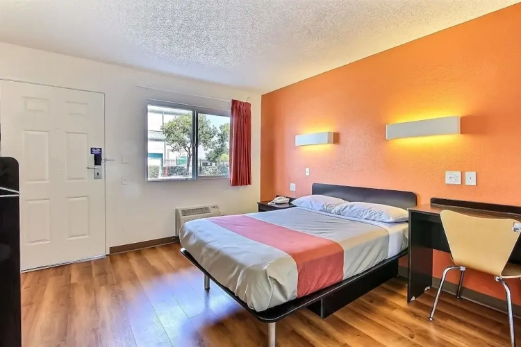 Deluxe Double Suite