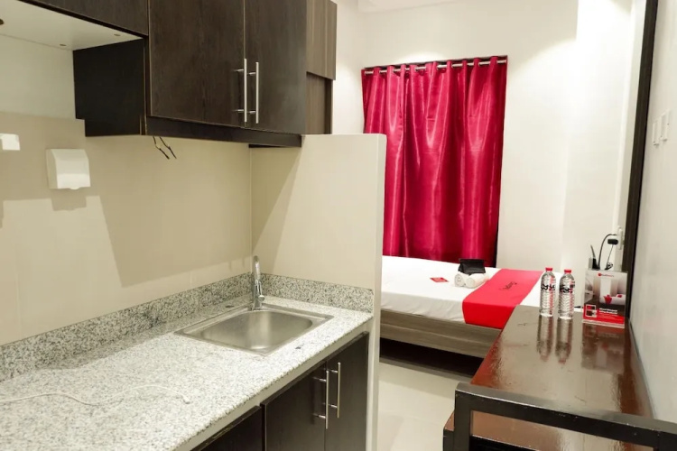 La Guardia Flats 2 - 802