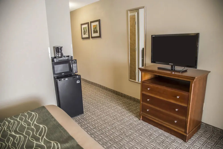 Quality Inn & Suites