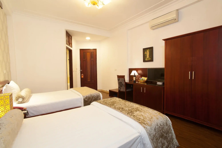 Luxury Hotel