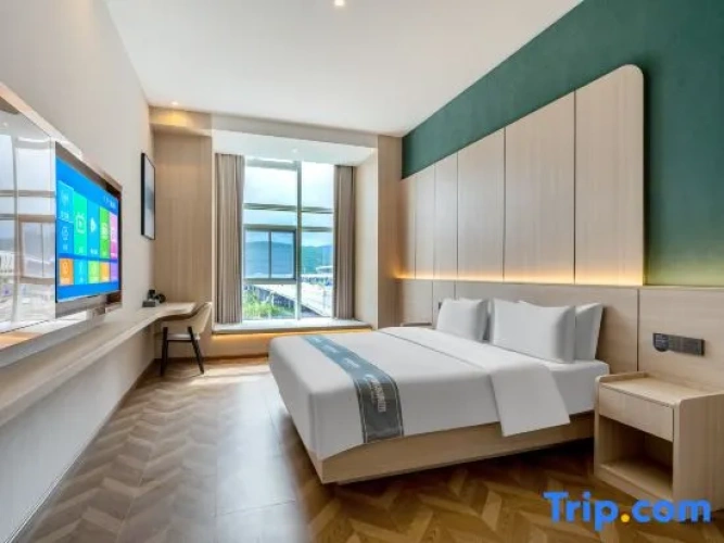 Standard Double room with lake view