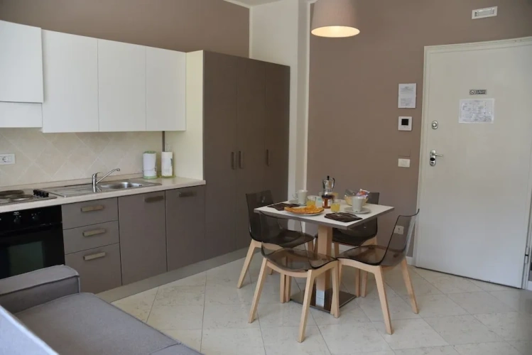 1 Bedroom Apartment