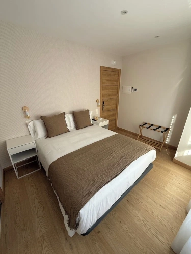 Standard Double room with city view