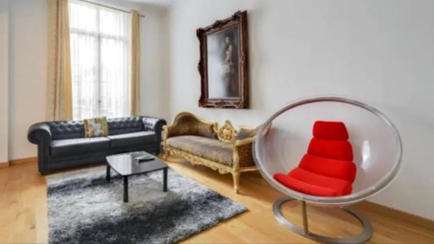 ARC DE TRIOMPHE-CARNOT Luxury & Design