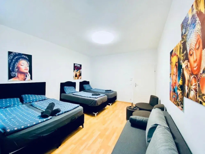 Comfy 3BR Apt for Groups Near Park